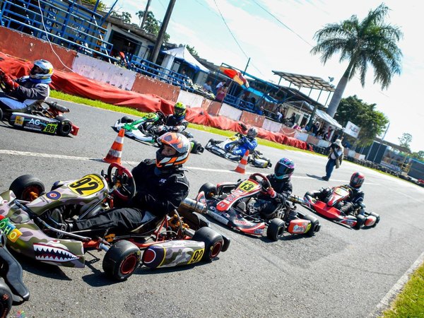 Vuelve el karting con hisopado obligatorio