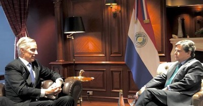La Nación / Acevedo se reunió con presidente de laboratorio argentino que fabricará las Sputnik V