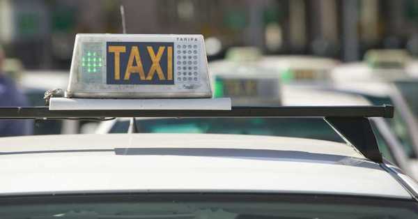 ¿Por qué las autoridades de Madrid prohibieron a los taxistas usar camisas de flores? - C9N