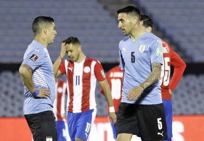 Chilavert dice que 'uno tiene que ser objetivo y fue gol de Uruguay'