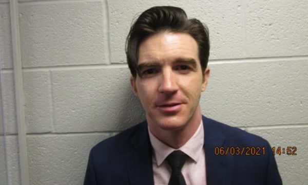 Arrestan al actor Drake Bell