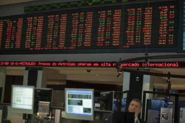 La bolsa de Sao Paulo sigue en su nivel máximo y supera los 130.000 puntos - MarketData