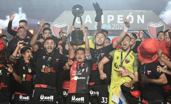 Diario HOY | Colón conquista su primer título en la división profesional