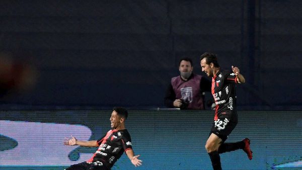 Colón logra el primer título de su historia en la Primera