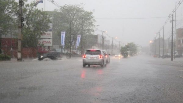 ¡Atenti! Anuncian lluvias y tormentas para mañana