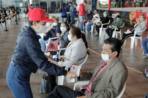 Colombia vive peor momento de la pandemia con récord de contagios y muertes - Mundo - ABC Color