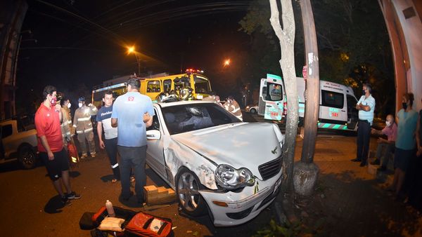 Dos accidentes de tránsito en el microcentro de Asunción