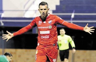 En el podio del primer torneo - 117 años Club Nacional - ABC Color