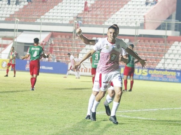 Crónica / San Lo sumó de a tres