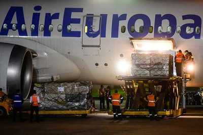 Arribó al Paraguay el primer lote de vacunas Moderna para embarazadas | .::Agencia IP::.