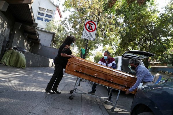 Velaron y enterraron el cuerpo de otra persona por error en Chile