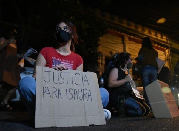 Mujeres se manifestaron para pedir investigación en el caso Isaura