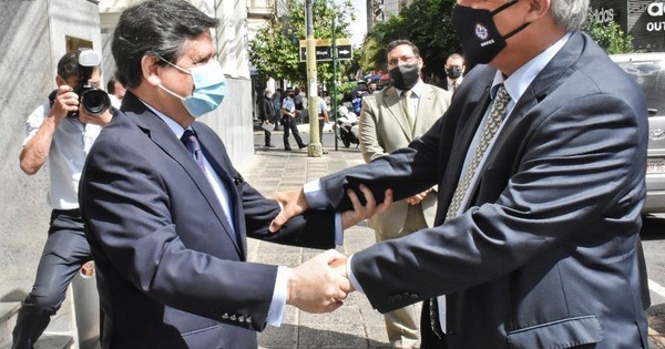 La Nación / Ministros uruguayos visitaron Paraguay para acordar flexibilización del Mercosur