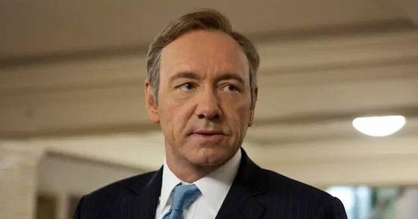 La Nación / Spacey vuelve al rodaje en Italia