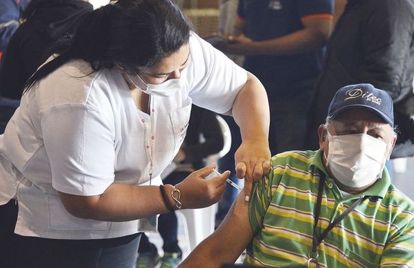 Miles de muertes se pudieron evitar con una vacunación anticovid oportuna - Nacionales - ABC Color