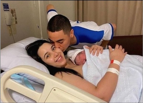 Crónica / Ya llegó Almiron'i
