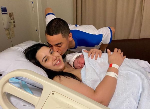 ¡Golazo de Miguel Almirón! Nació su primer hijo, de nombre Francesco