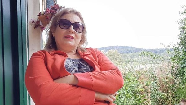 Quiso inscribirse para vacunarse y halló que figuraba como fallecida