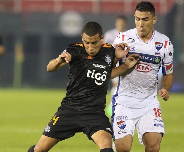 Fernando Cardozo vuelve a Olimpia para la Libertadores y Clausura