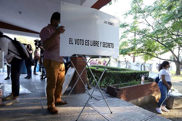 La votación en las elecciones mexicanas termina sin graves altercados - MarketData