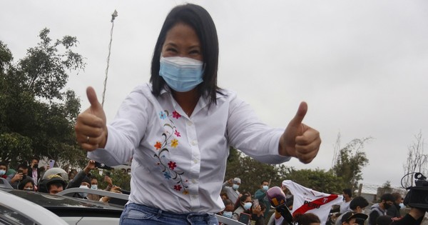 La Nación / Perú: boca de urna da ventaja a Keiko Fujimori