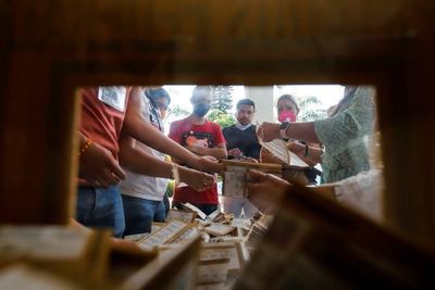 Oficialismo y oposición mexicana empatan en votos con un 25 % escrutado - Mundo - ABC Color