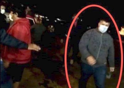 Crónica / Dipu Samaniego le dio un tongazo a su correlí