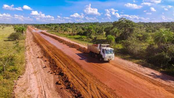 Construcción de ruta dinamiza la economía y genera mano de obra local en el norte | .::Agencia IP::.