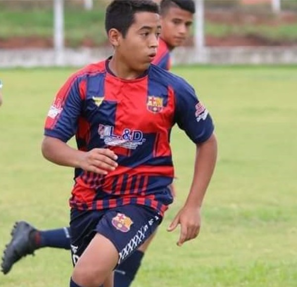 ESTEÑO INICIA CARRERA POR CONVERTIRSE EN PROFESIONAL