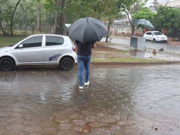 Lluvias persistirían hasta mañana, según Meteorología - ABC en el Este - ABC Color