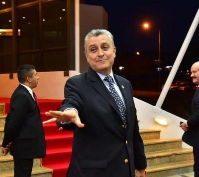 Villamayor apoya al caballo del comisario en capital, apuntando a “mordida” de 2.656 millones a comuna