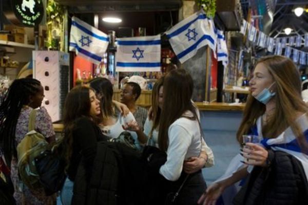 En Israel ya no es obligatorio el uso de tapabocas en lugares cerrados