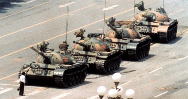 La Nación / Aniversario de Tiananmen: censuran famosa foto de “Tank Man” en Bing