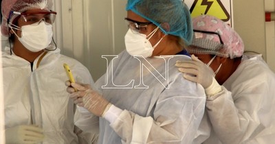 La Nación / Suman 65 los enfermeros fallecidos a causa del COVID-19