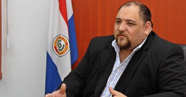 La Nación / Hay 3.000 máquinas de voto desplegadas en todo el país para las internas municipales
