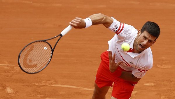 Novak Djokovic, remontada hacia cuartos de Roland Garros