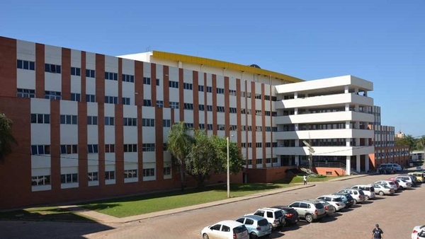 Hospital de Clínicas suspende cirugías programadas por tiempo indefinido