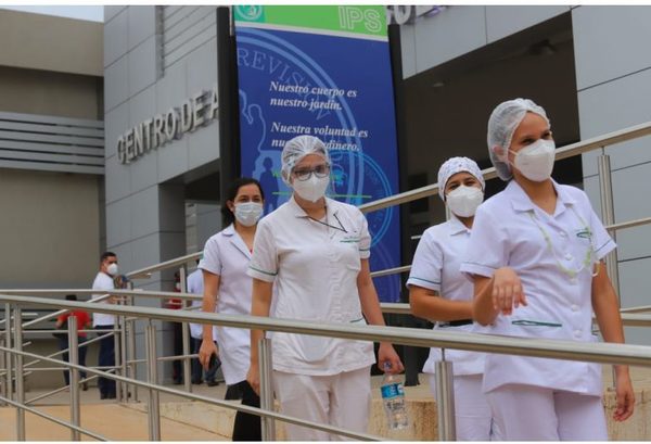 Vacuna redujo internación y mortalidad del personal de salud, inmunizados en un 90% - La Clave