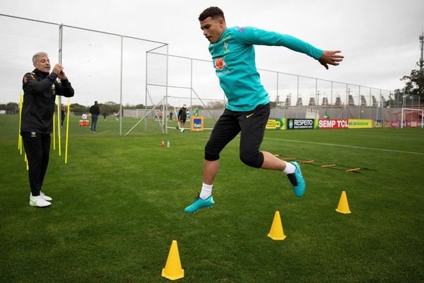 Brasil muestra nuevo trío ofensivo en último entrenamiento antes de Paraguay - Fútbol Internacional - ABC Color