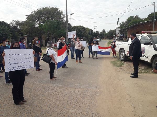 Piden imputación de agentes policiales de Fuerte Olimpo - Nacionales - ABC Color