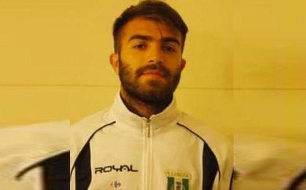 Exjugador del Parma de 29 años muere de infarto en juego de homenaje por muerte de su hermano