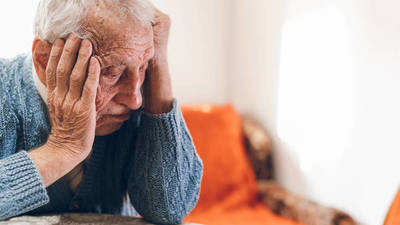Estados Unidos aprobó una nueva y controvertida droga para tratar el Alzheimer