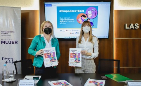 Lanzan guía de alfabetización digital EmpoderaTECH para mujeres