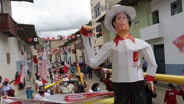 El izquierdista Pedro Castillo se aproxima al triunfo electoral en Perú