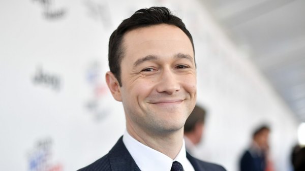 Crónica / El famoso actor Jospeph Gordon-Levitt busca fotos puretes de Paraguay