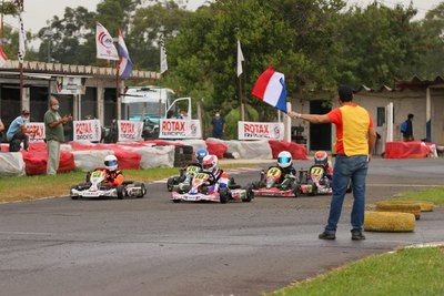 Exitosa tercera jornada del karting con nuevo record de pista incluido