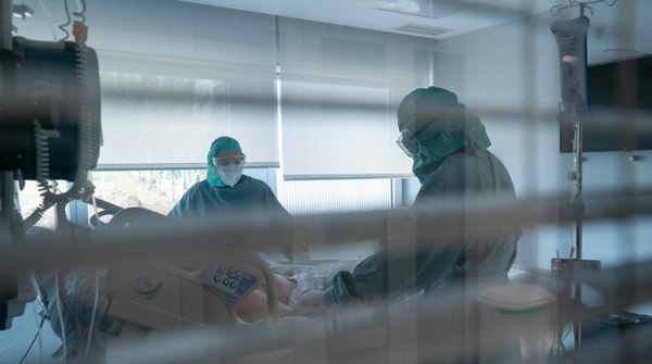 COVID-19: Van en aumento los pedidos de Unidad de Terapia Intensiva