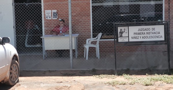 La Nación / Recusación paraliza proceso penal de exjuez y otras seis personas