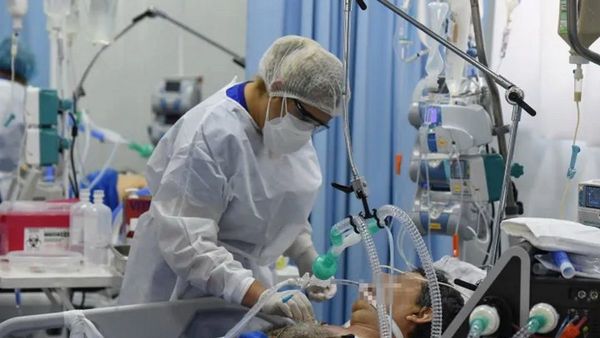 Casi 3.000 nuevos casos y se superan 10.000 decesos
