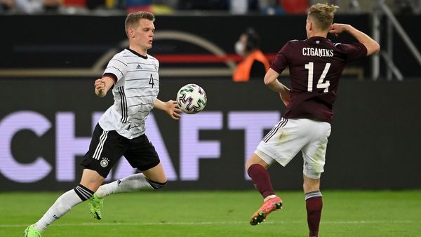 Alemania golea a la muy débil Letonia